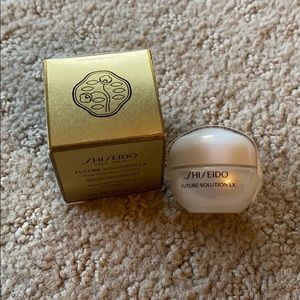 Shiseido Future Solution LX